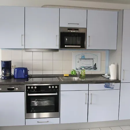 Ferienwohnung Fuer Vier Erwachsene Und Ein Kind Шёнбергер-Штранд
